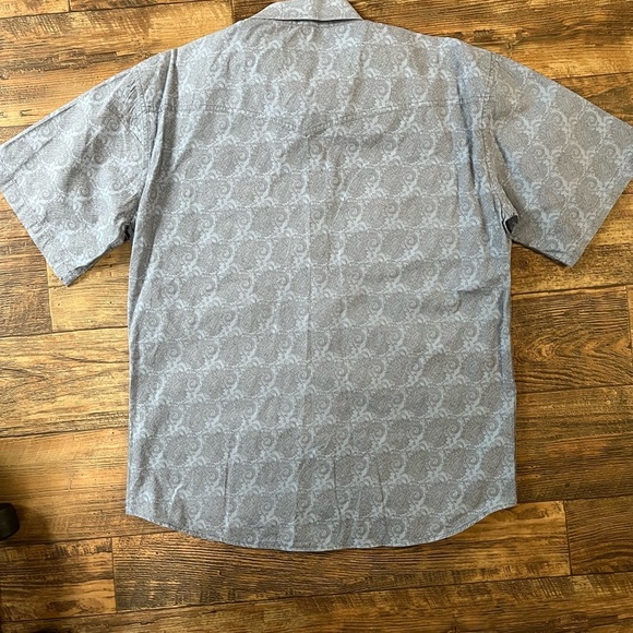 Larry Mahan Blue Casual Button Down Shirt with Floral Pattern - Picture 5 of 5